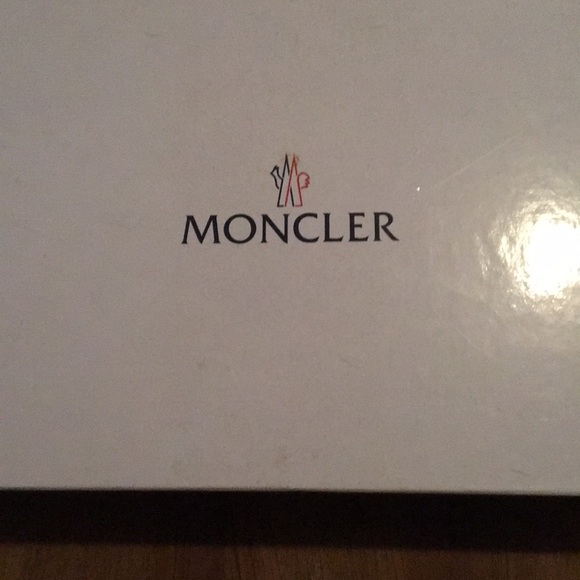 Moncler Boots - Picture 1 of 7